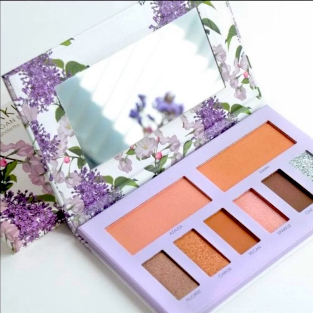 Sakura & Sage vegan eyeshadow & blush‎ palette